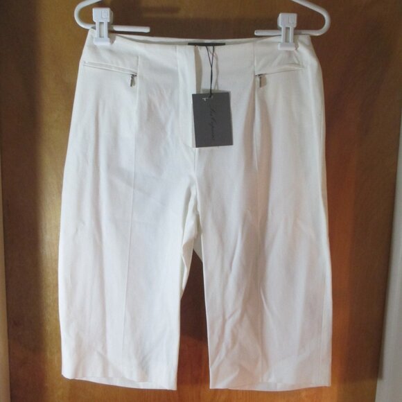 NWT $260 Les Copains Bermuda Shorts White Size 8 with 10" Inseam ITALY